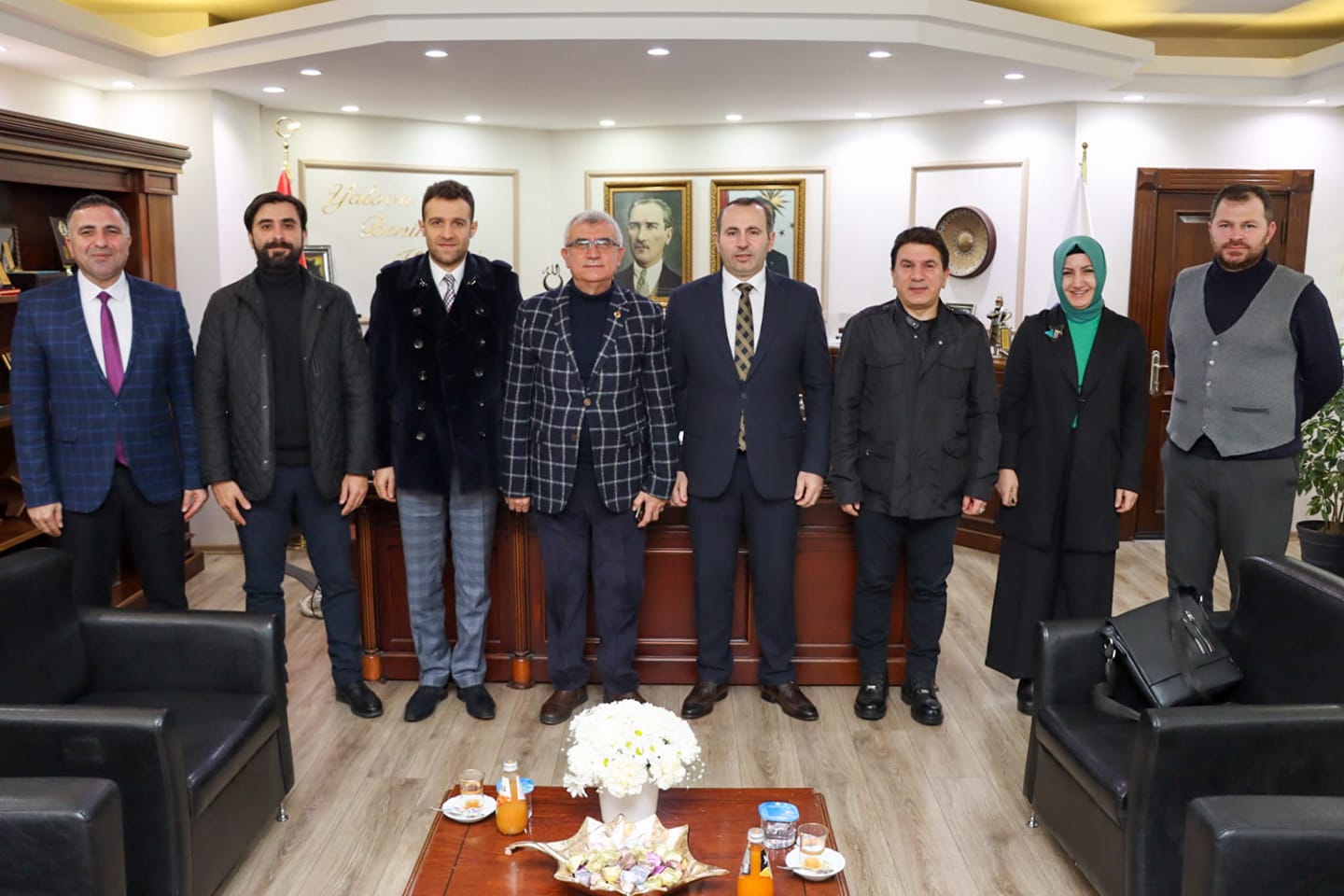Yalova Üniversitesi Yeni Medya ve İletişim Bölümü Başkan Vekili Prof. Dr. Mehmet Gökhan Genel ile birlikte Yalova Belediye Başkan Vekilimiz Mustafa Tutuk’u ziyaret