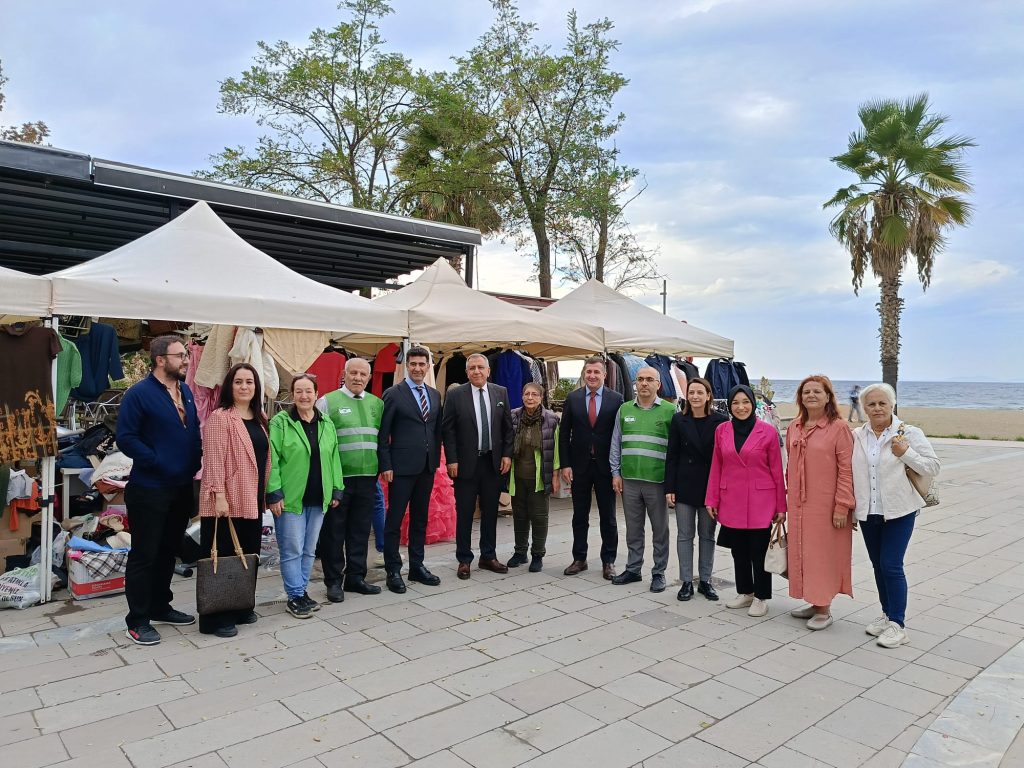 Spastik Engelliler Federasyonu ve Yeni Yaşam Derneği Kermesinde Dayanışma Ruhu