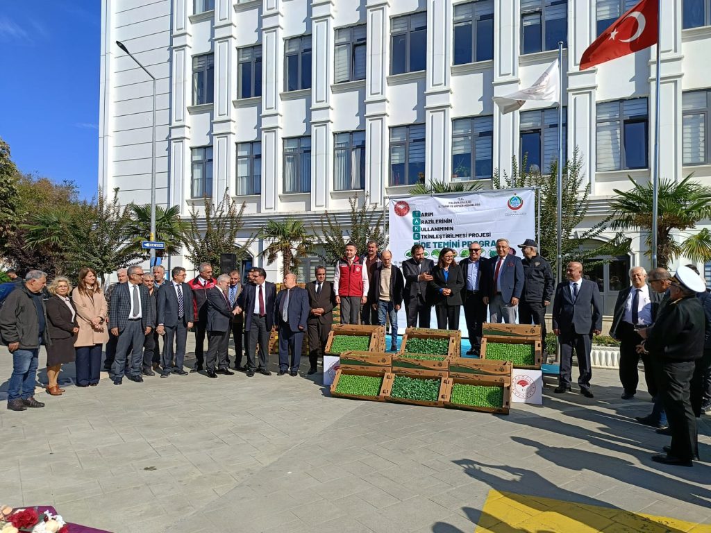 Yalova’da Üretimi Destekleyen Fide Dağıtımı Gerçekleşti