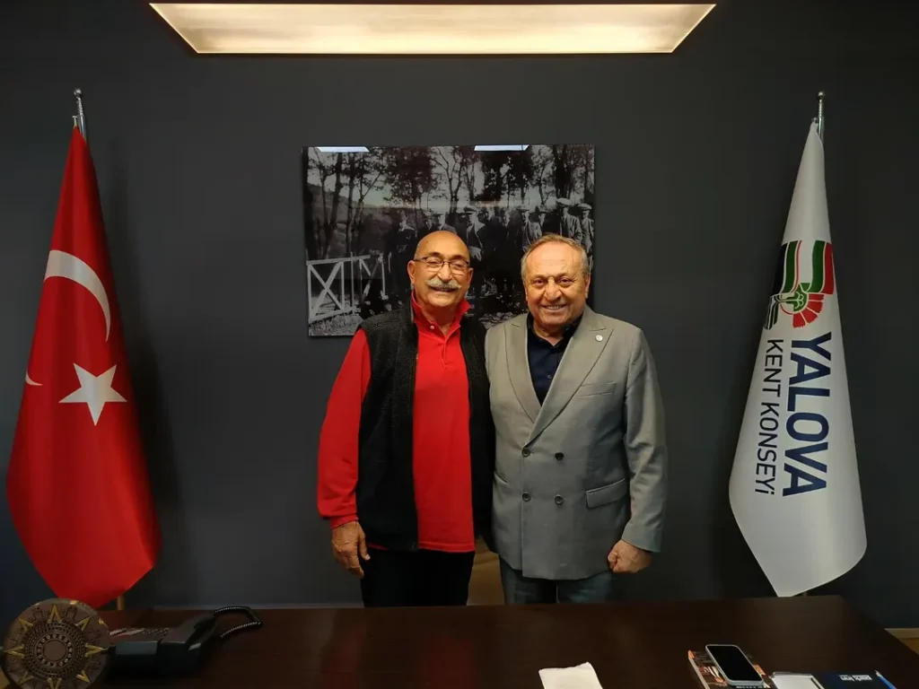 Yazar Osman Tanburacı ile Kent Üzerine Keyifli Görüşme